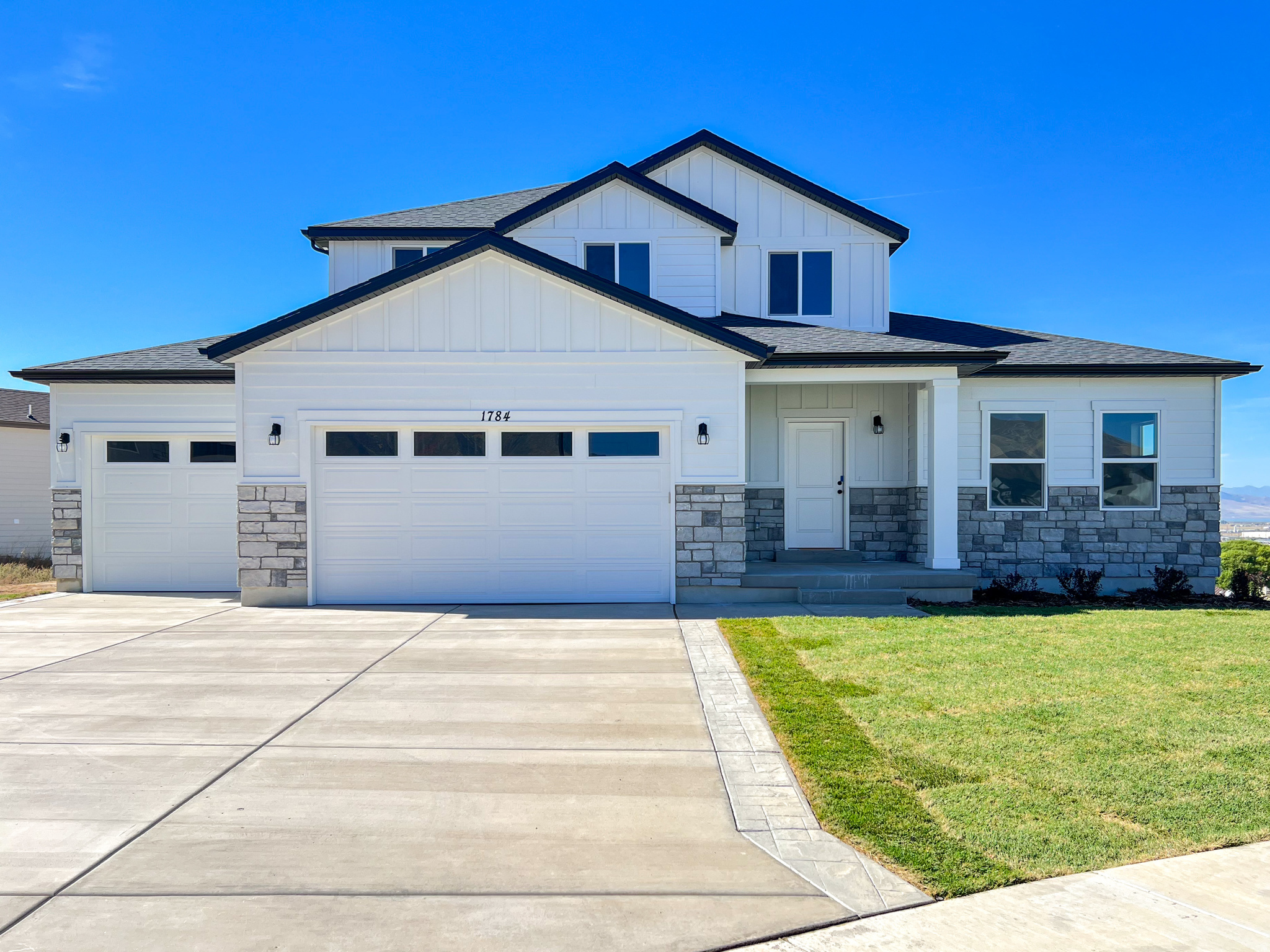 OAKRIDGE COVE - Residential