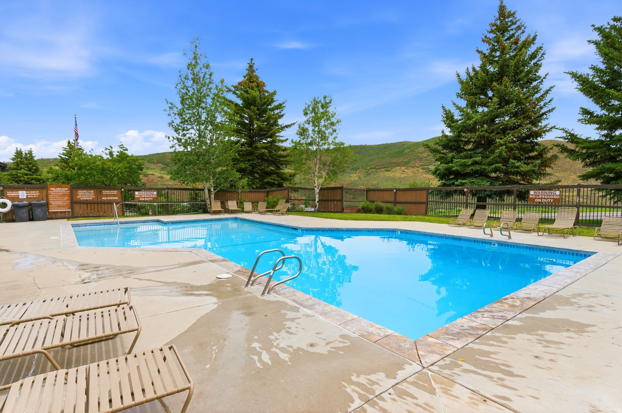 POWDERWOOD - Residential