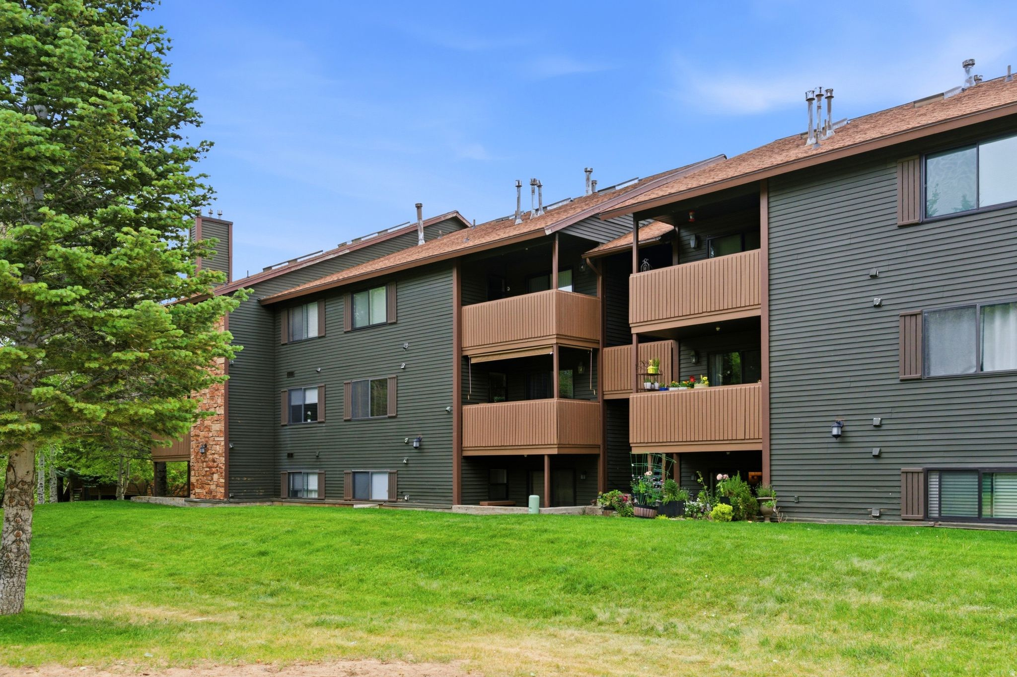 POWDERWOOD - Residential