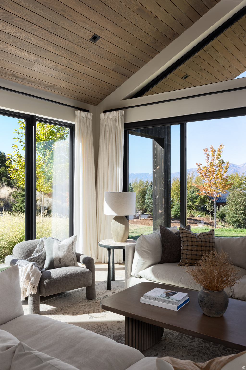 QUAIL CANYON - Residential