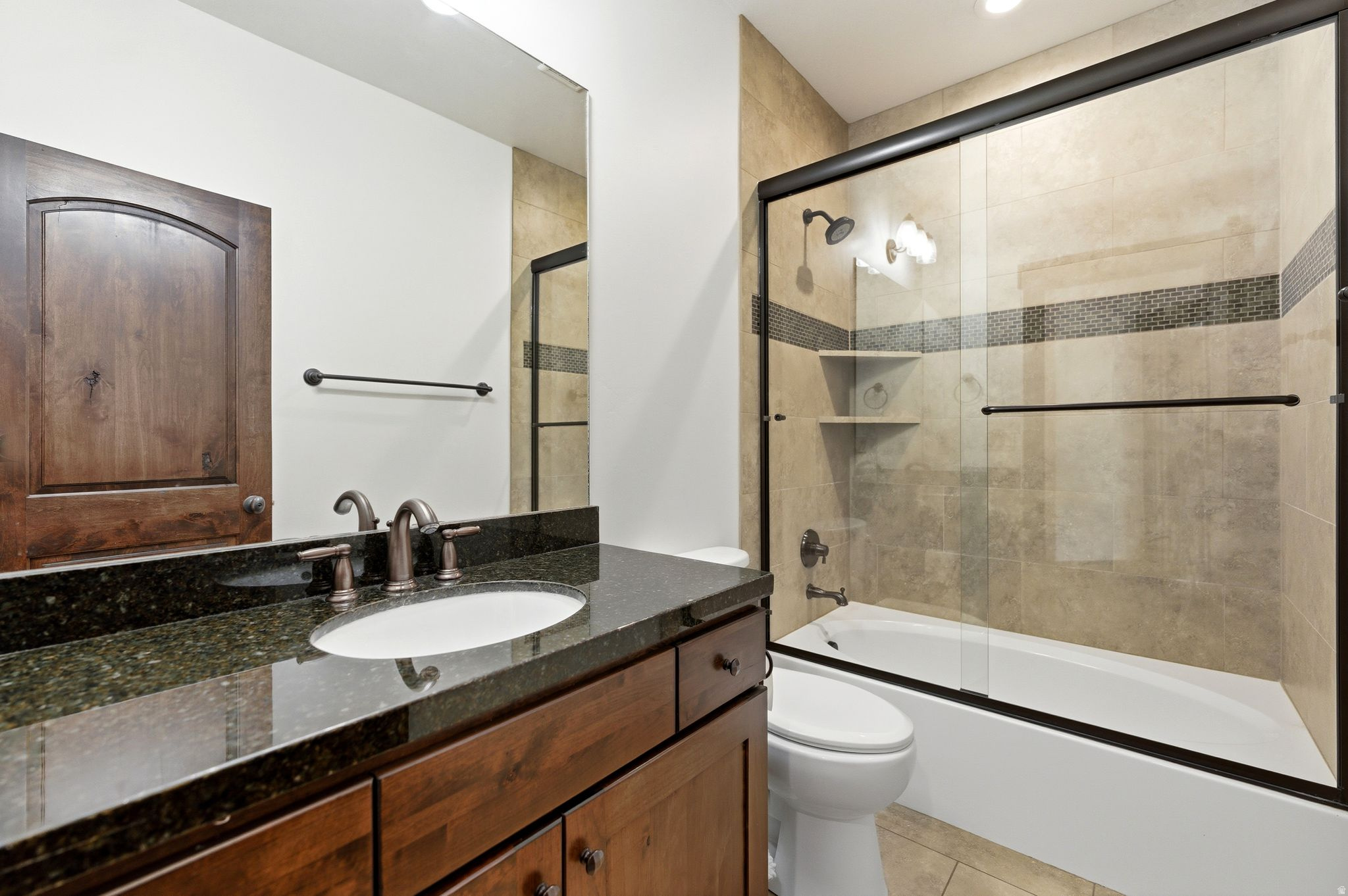 IROQUOIS - Residential