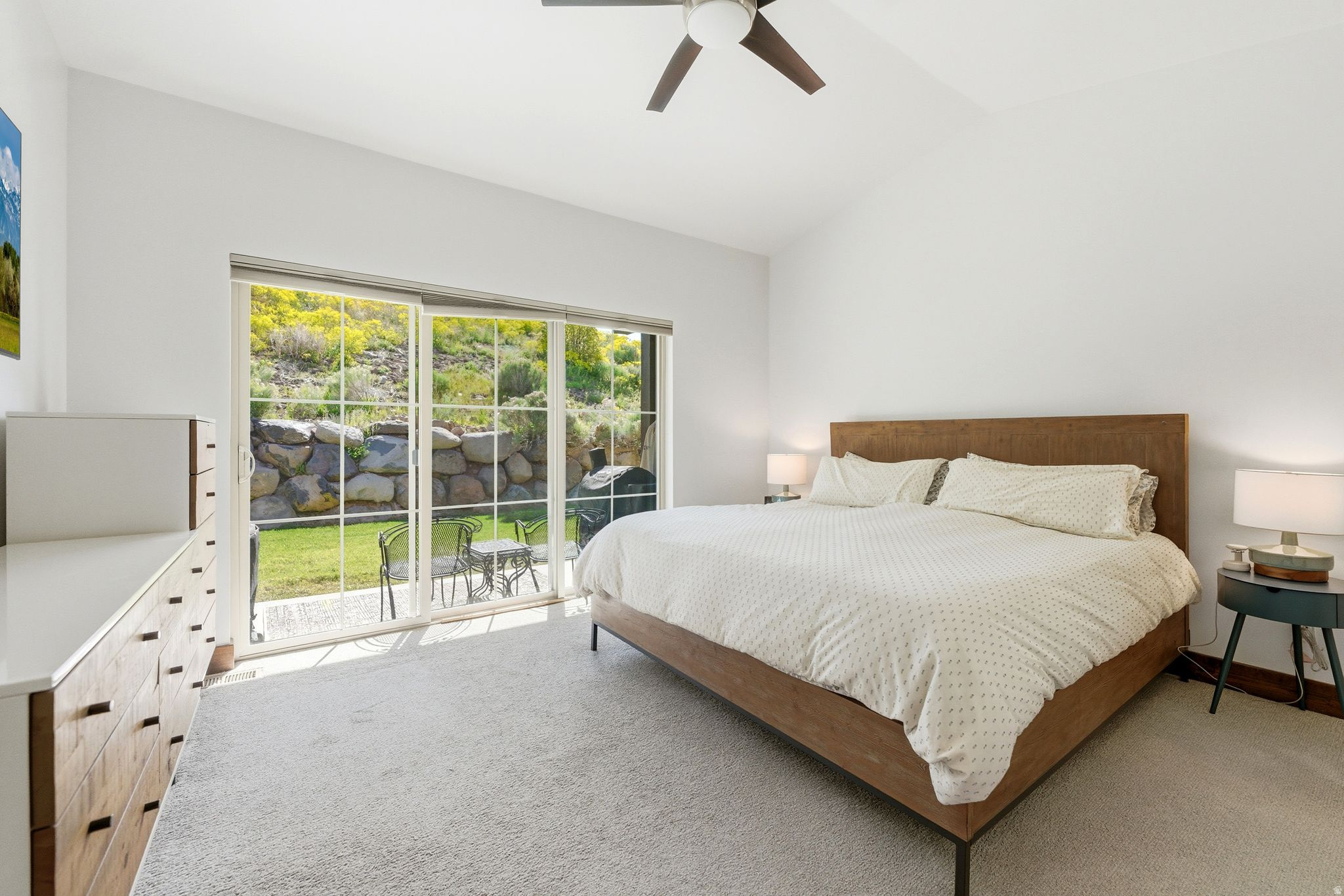 IROQUOIS - Residential