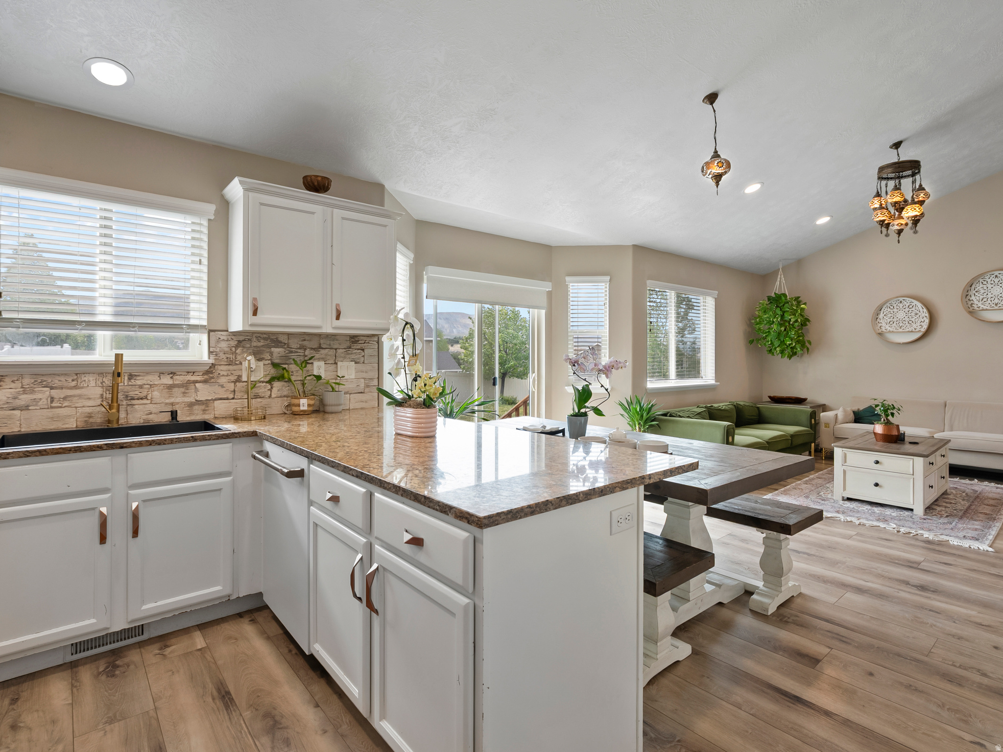 VALLEY VIEW ESTATES - Residential