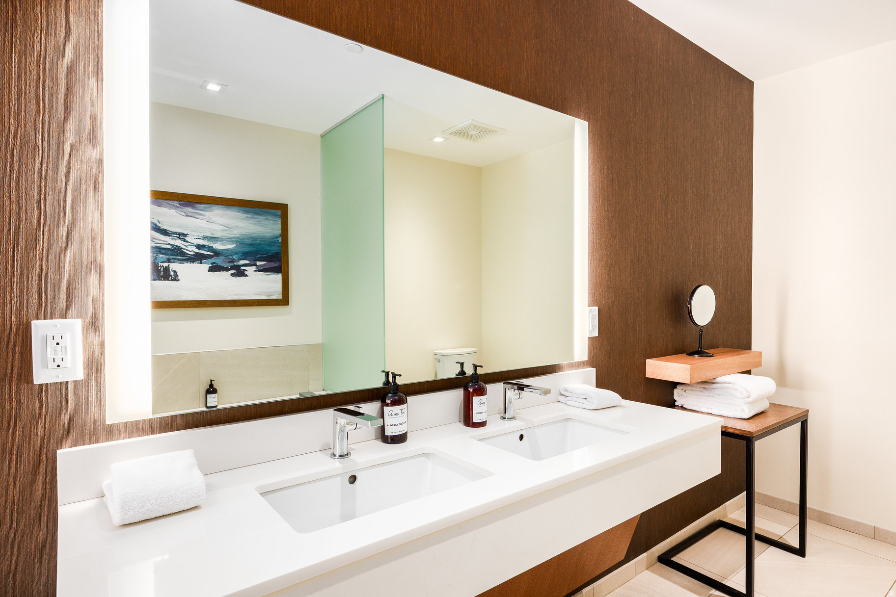 LIFT CONDOS - Residential