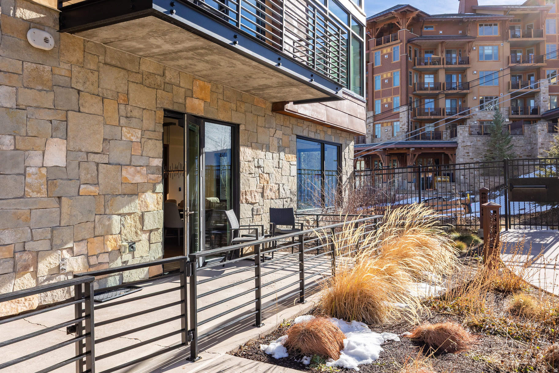 LIFT CONDOS - Residential