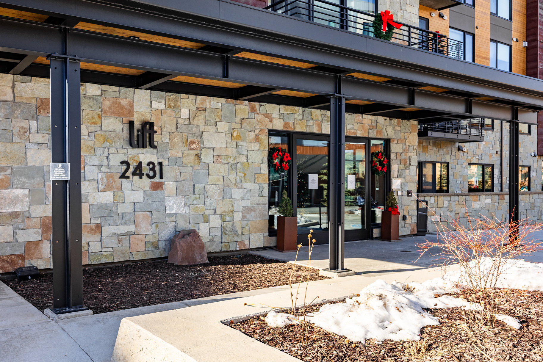 LIFT CONDOS - Residential