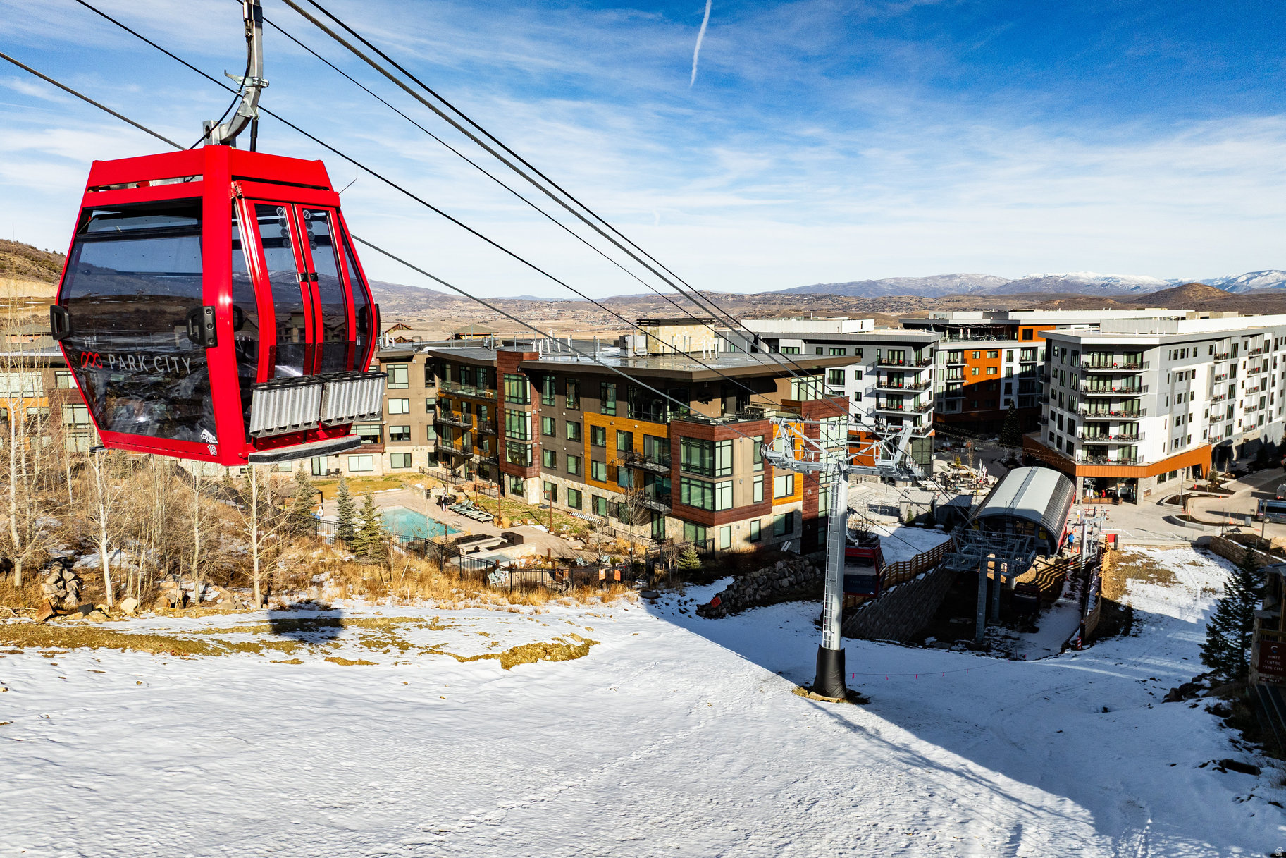 LIFT CONDOS - Residential