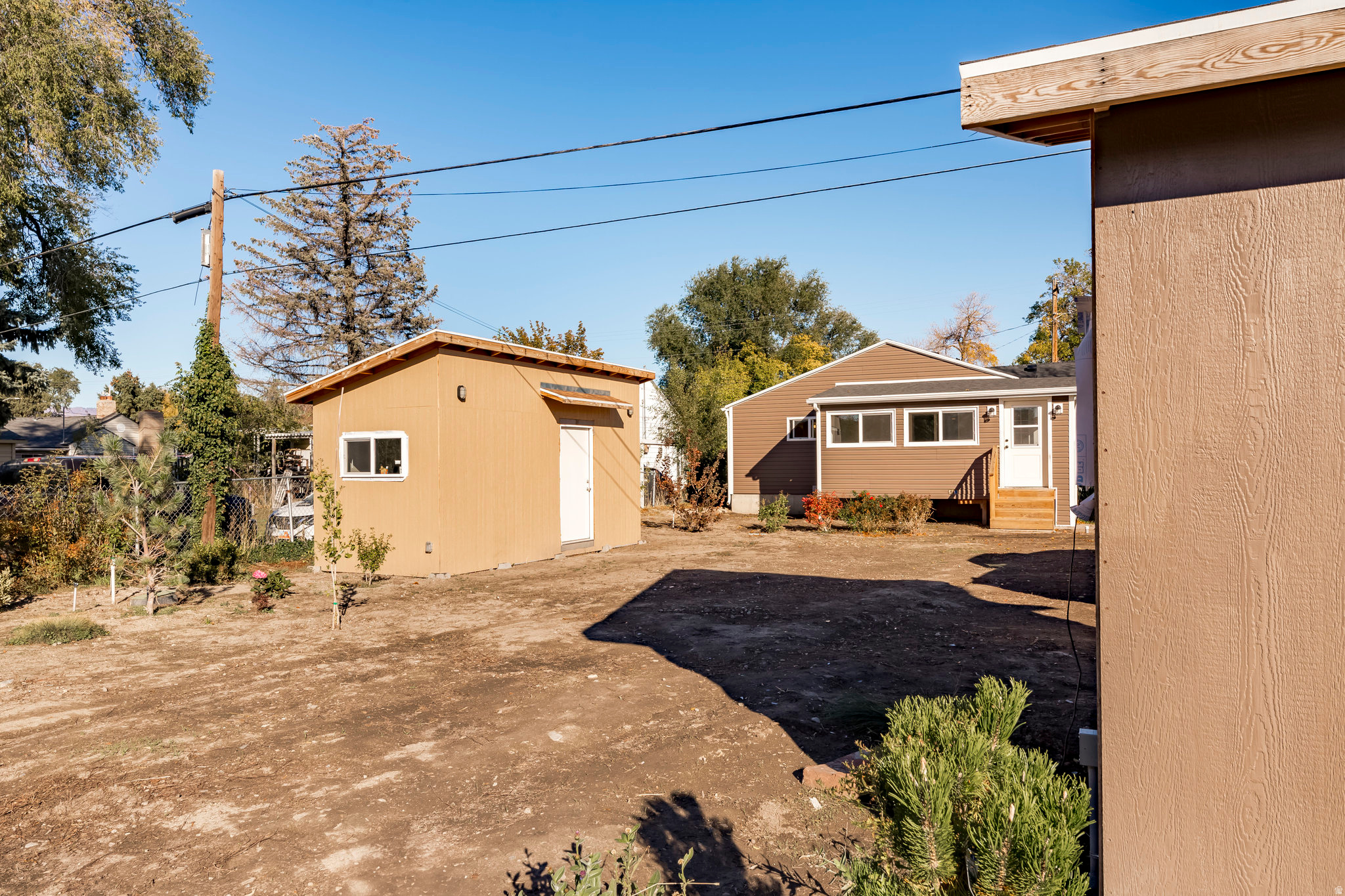 VILLAGE GARDENS - Residential