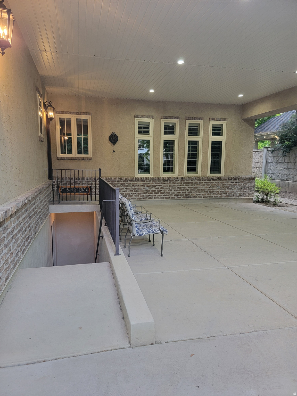APPLEWOOD - Residential