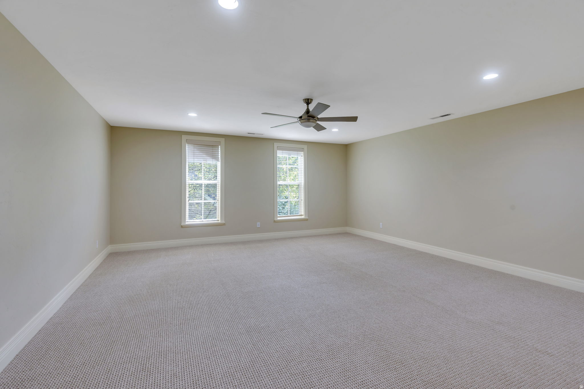 APPLEWOOD - Residential