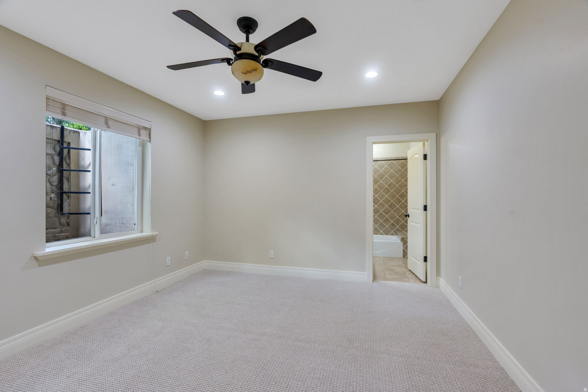 APPLEWOOD - Residential