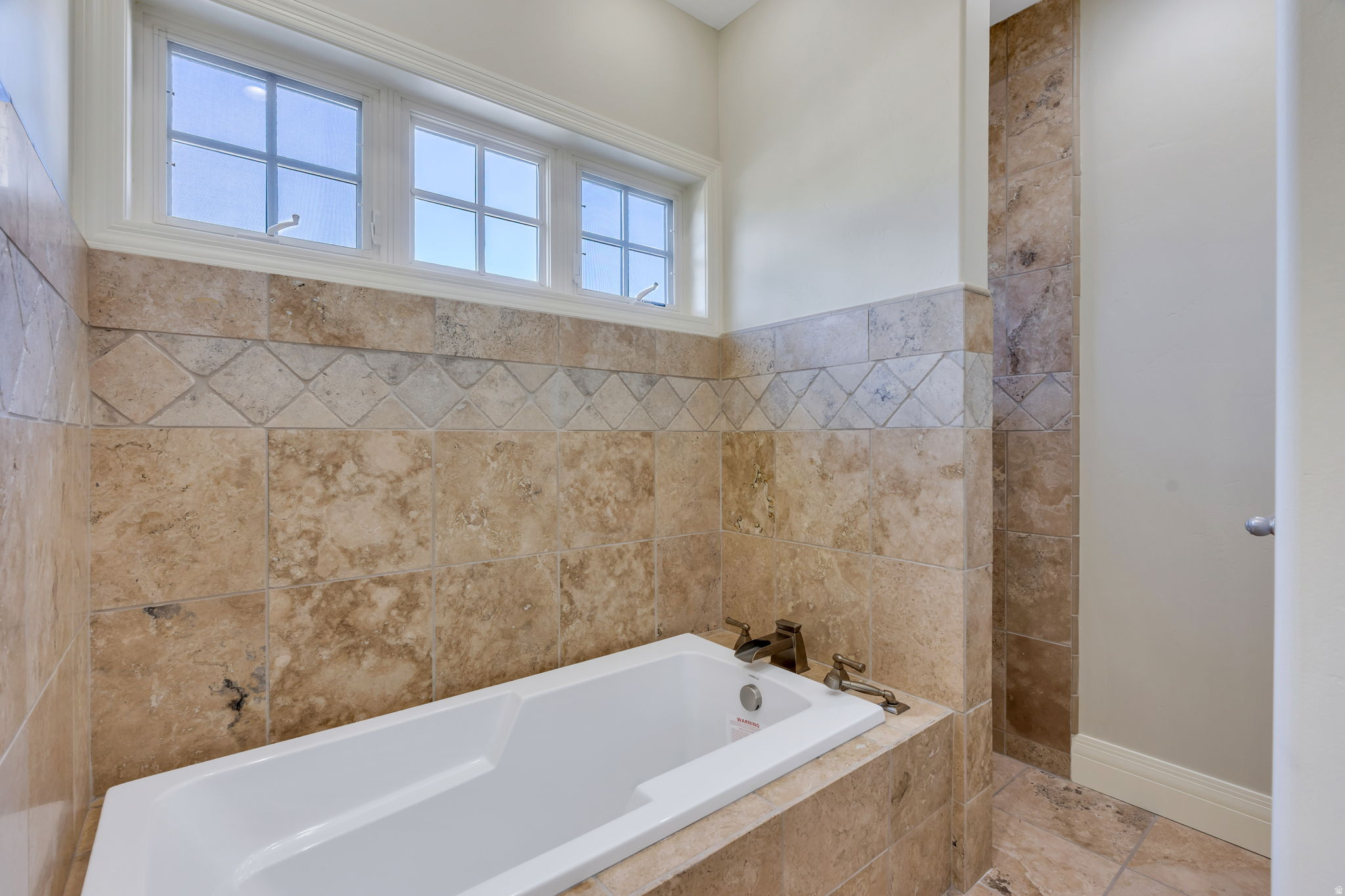APPLEWOOD - Residential
