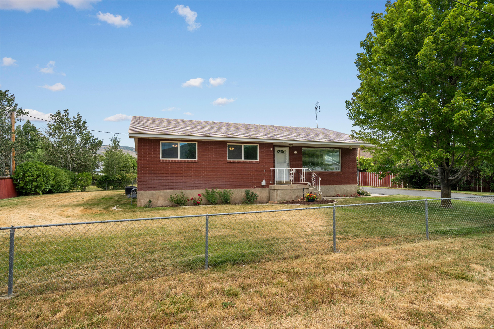 HENEFER TOWN - Residential