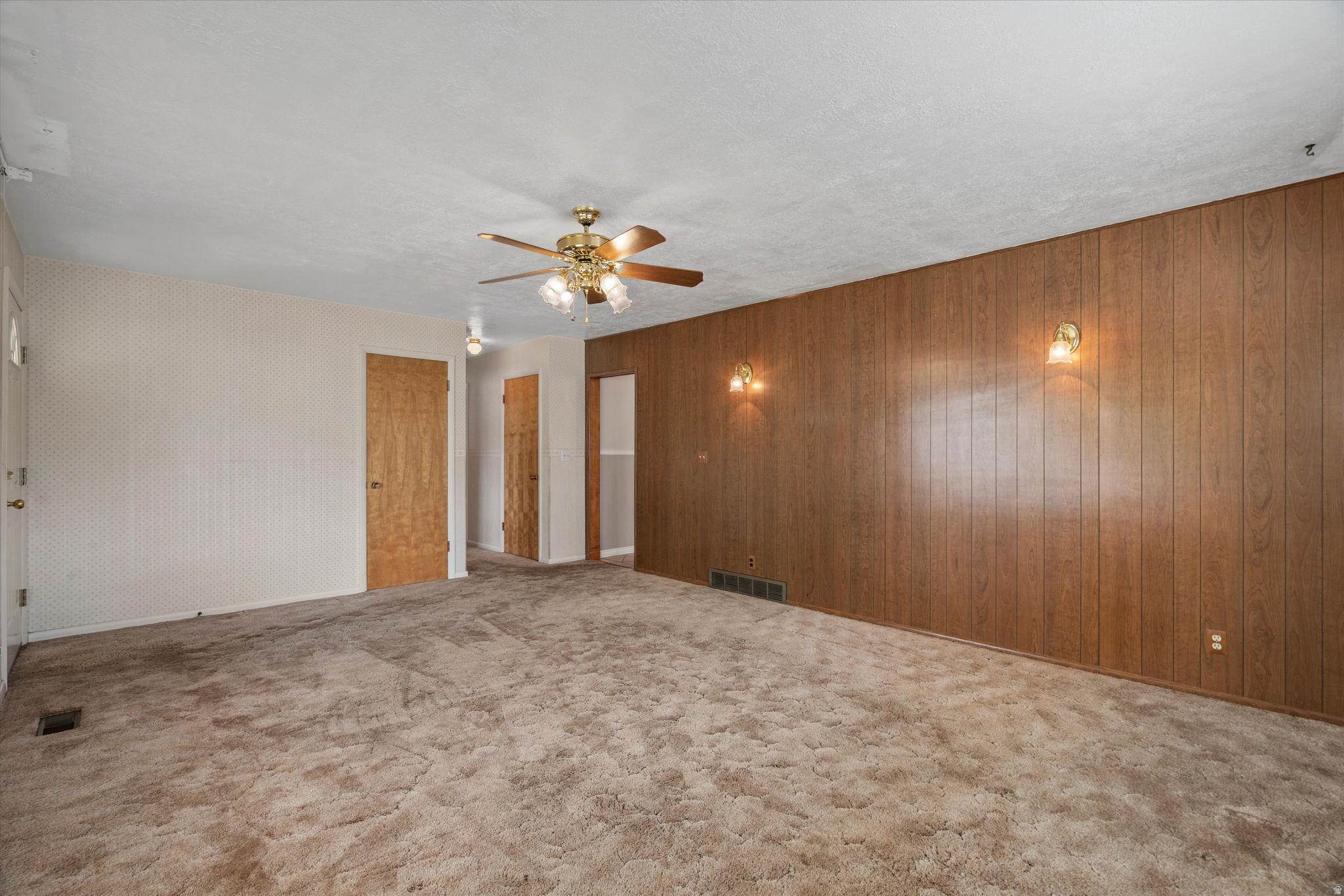 HENEFER TOWN - Residential