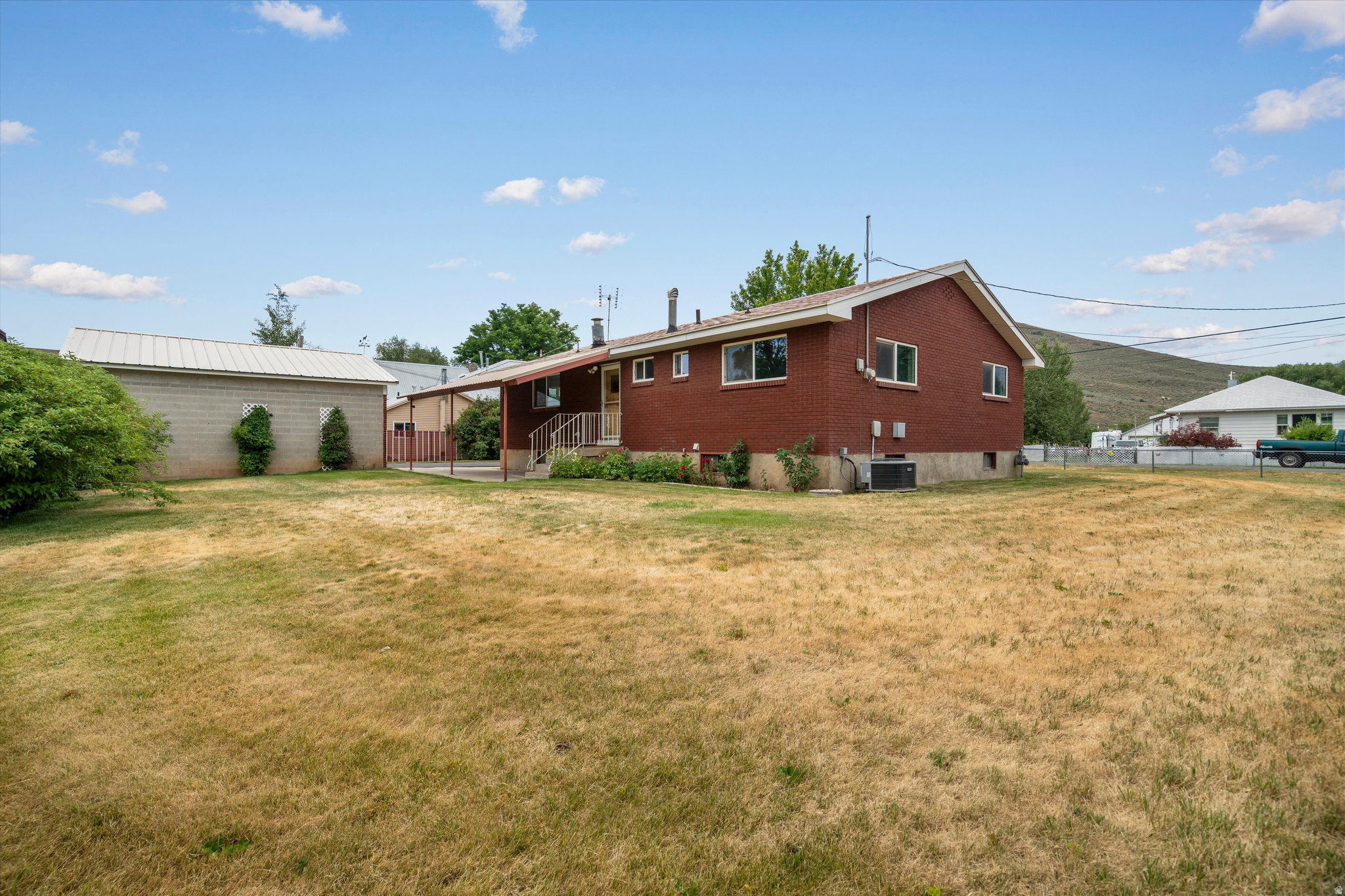 HENEFER TOWN - Residential