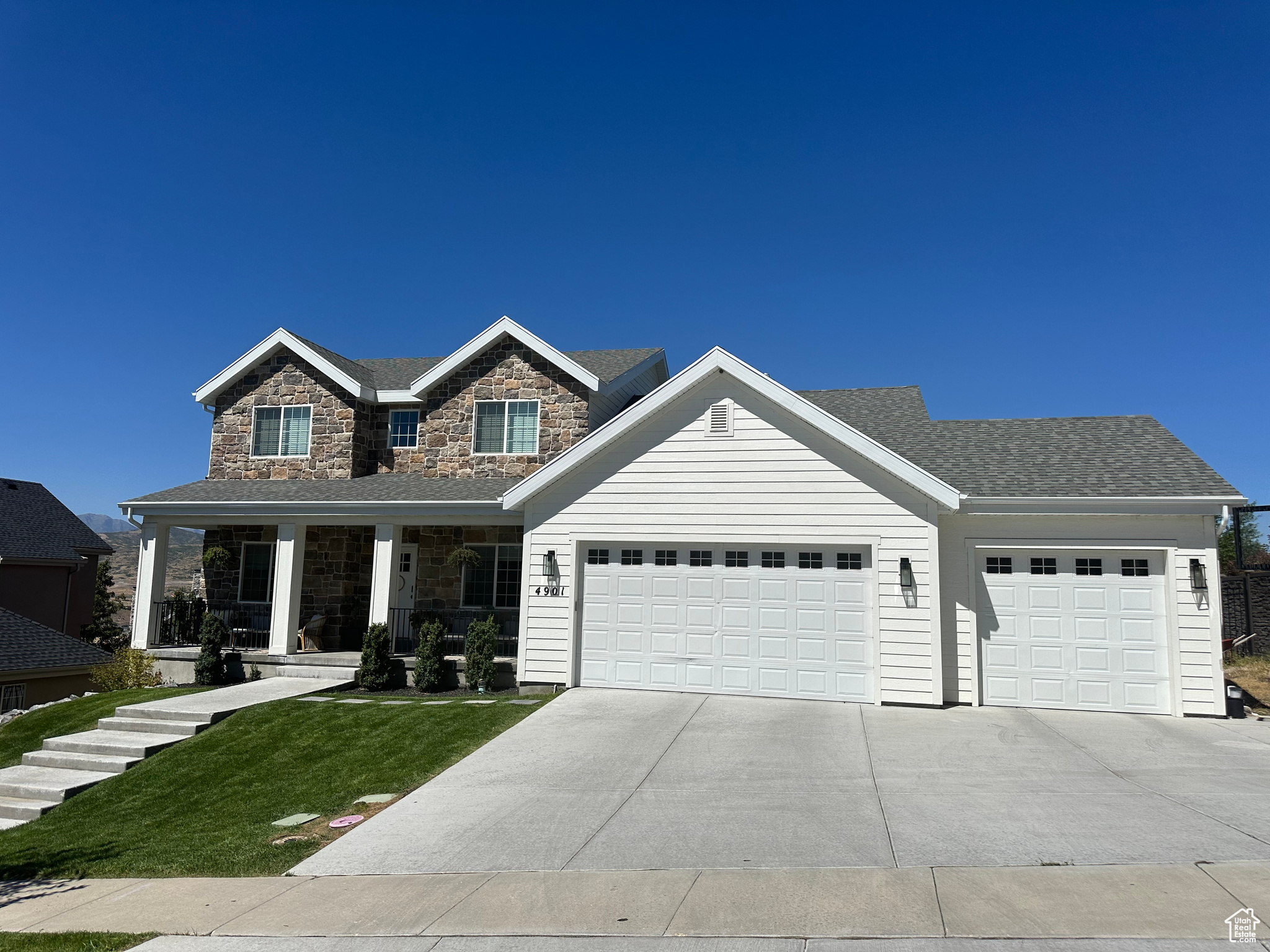 EAGLE SUMMIT PHASE 2 - Residential