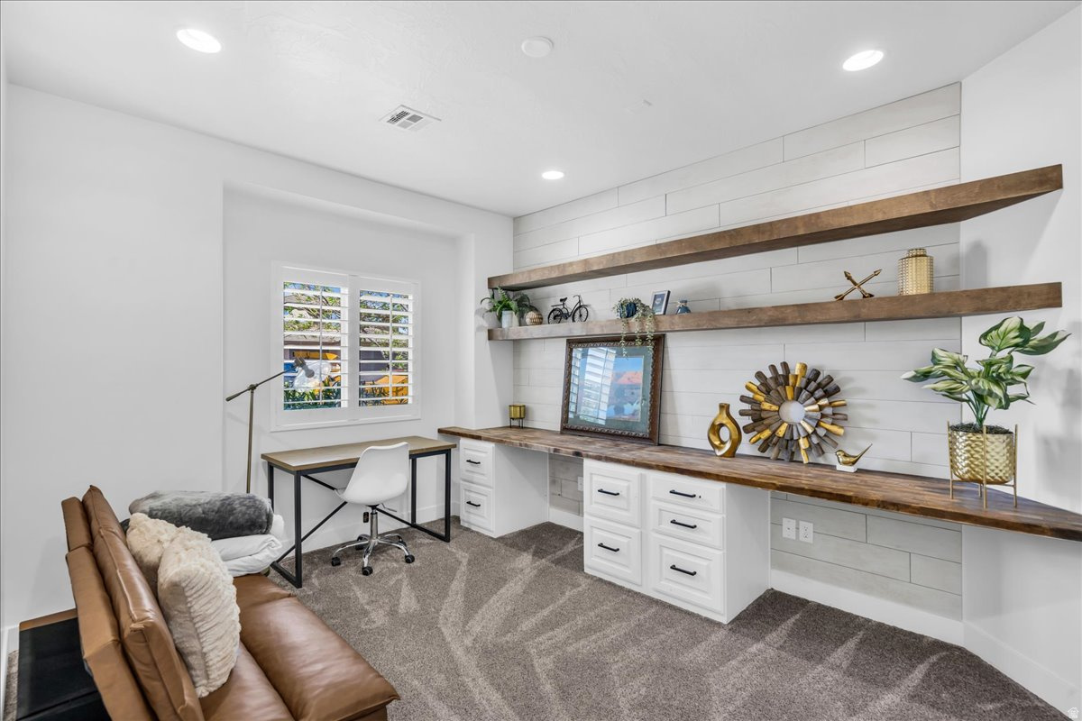 DESERT CREST PH 5 - Residential