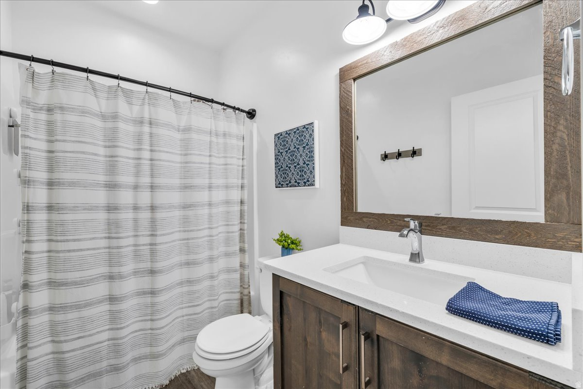 DESERT CREST PH 5 - Residential
