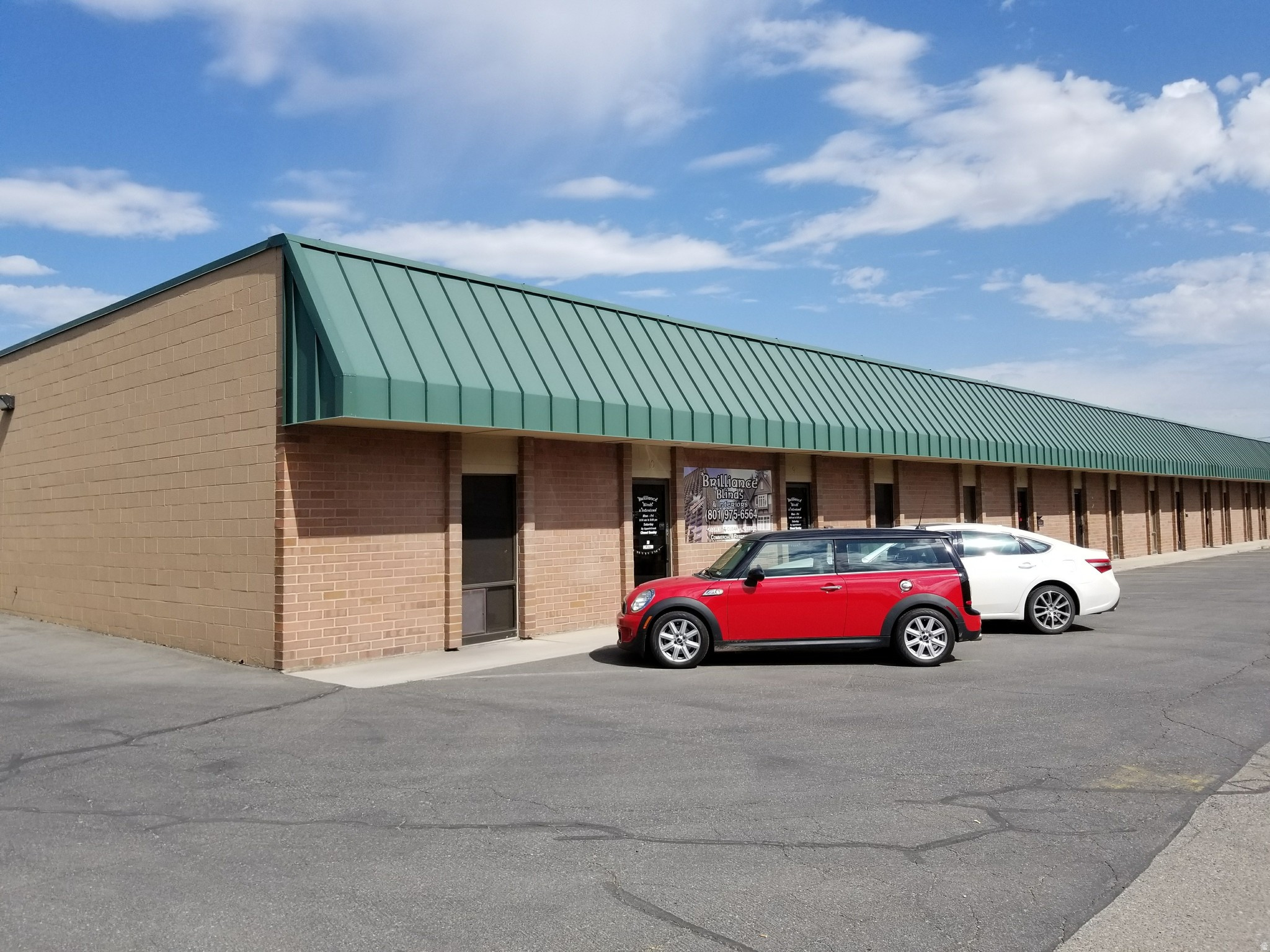 Unit 7: 1,560 SF  -One (1) 10'x10' GL Door  -One (1) Private Bathroom  -One (1) Bathroom  -Reception Area 12' Clear Height  Zoning: Light Industrial  Quick Access To I-15 & I-80- Via 3300 South