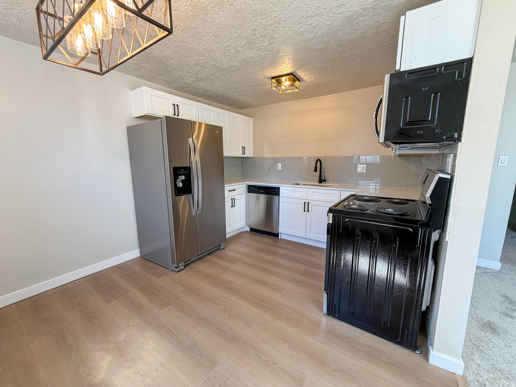 HOBBLE CREEK CONDOS - Residential