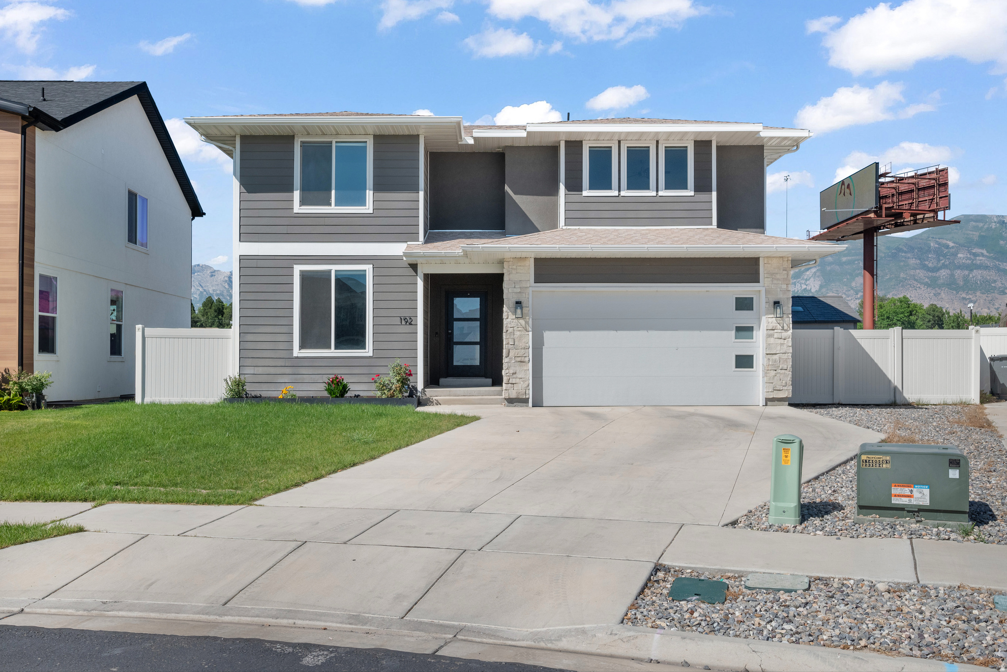 ROBERTS ROOST - Residential