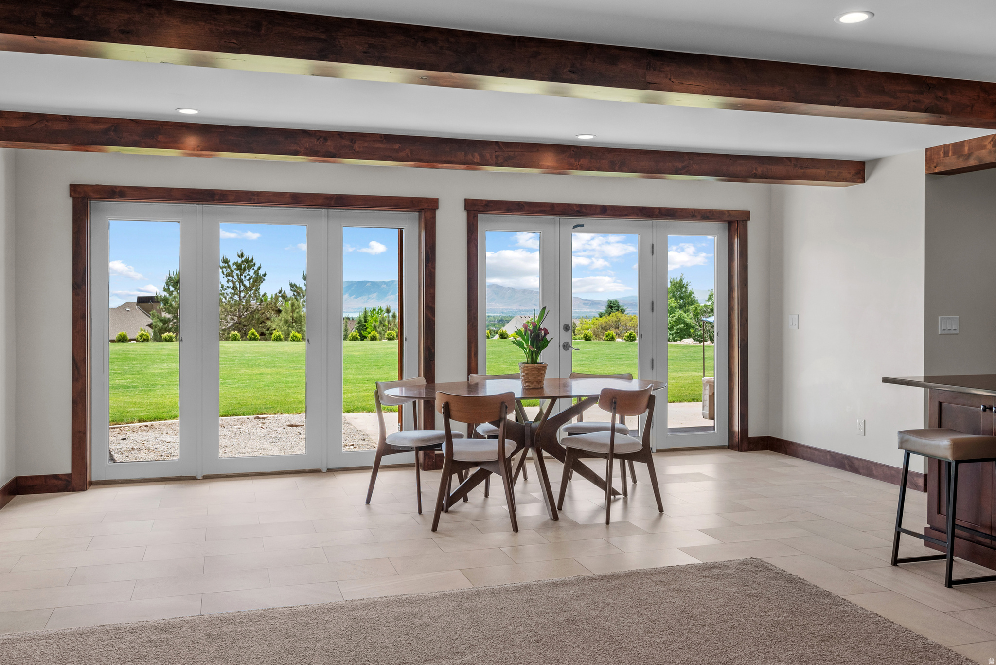 ALPINE COVE - Residential