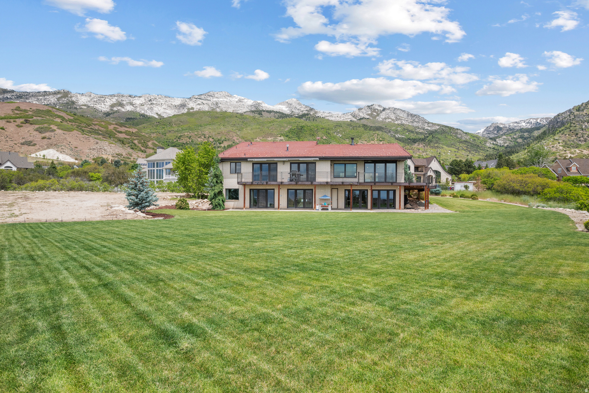ALPINE COVE - Residential