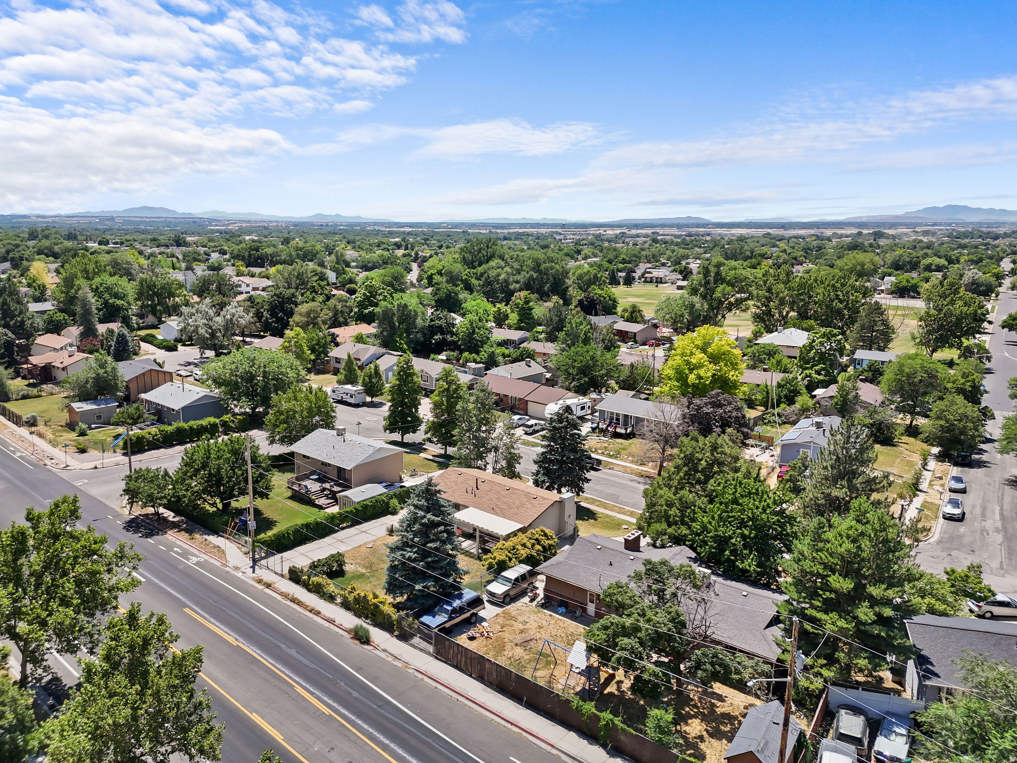 MOUNTAIN ROAD ESTATE - Residential