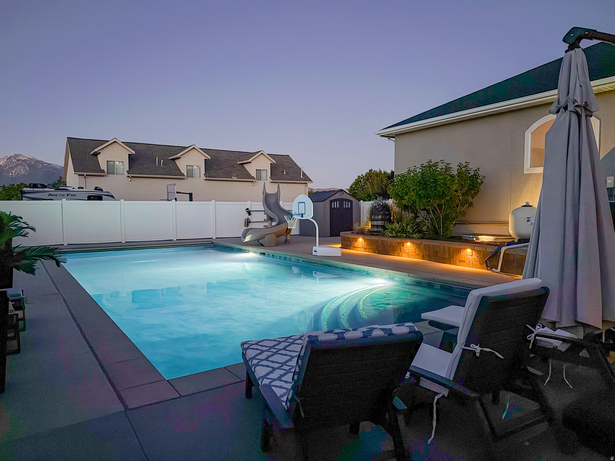 SOUTH MEADOWS - Residential