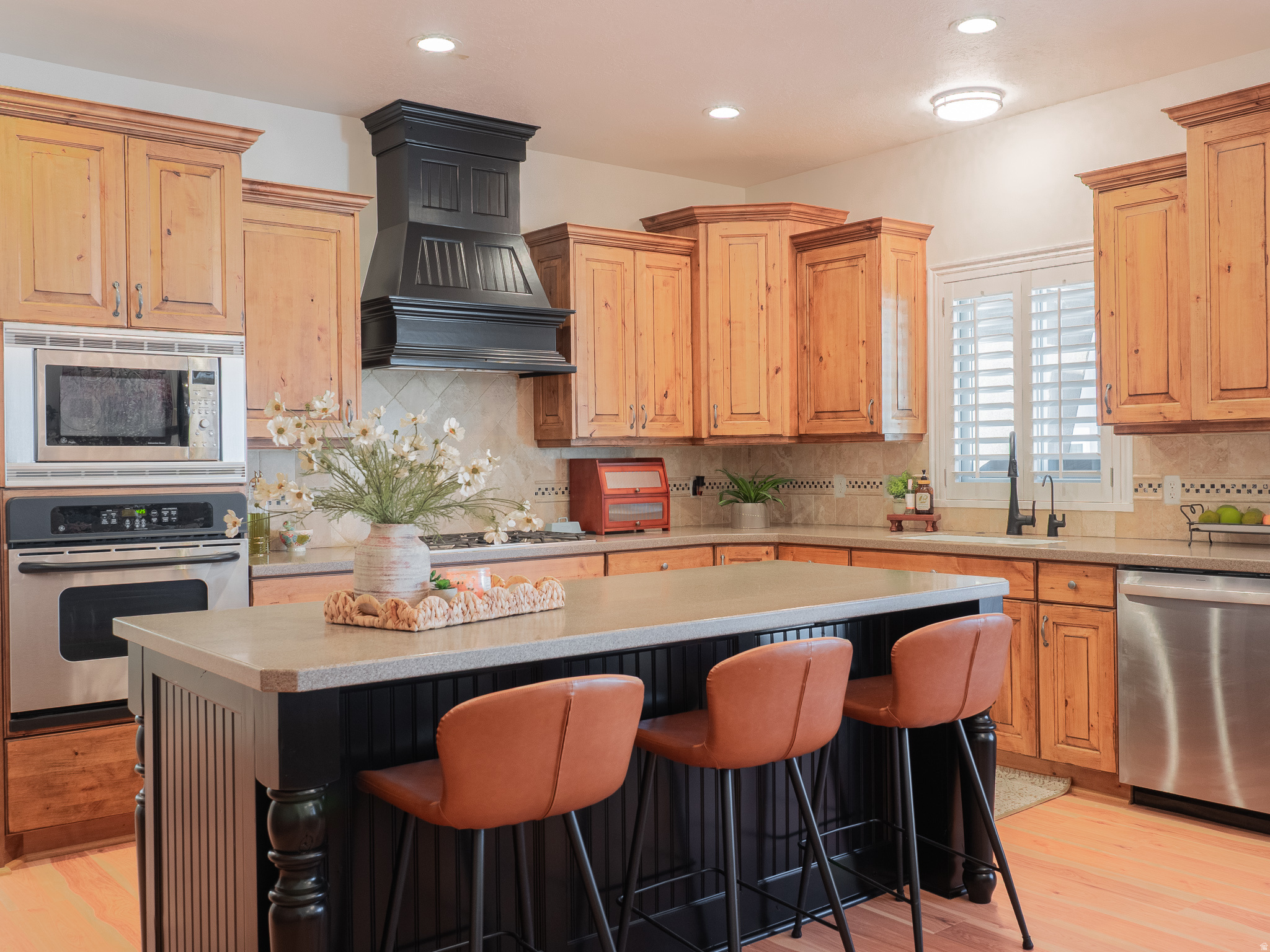 SOUTH MEADOWS - Residential
