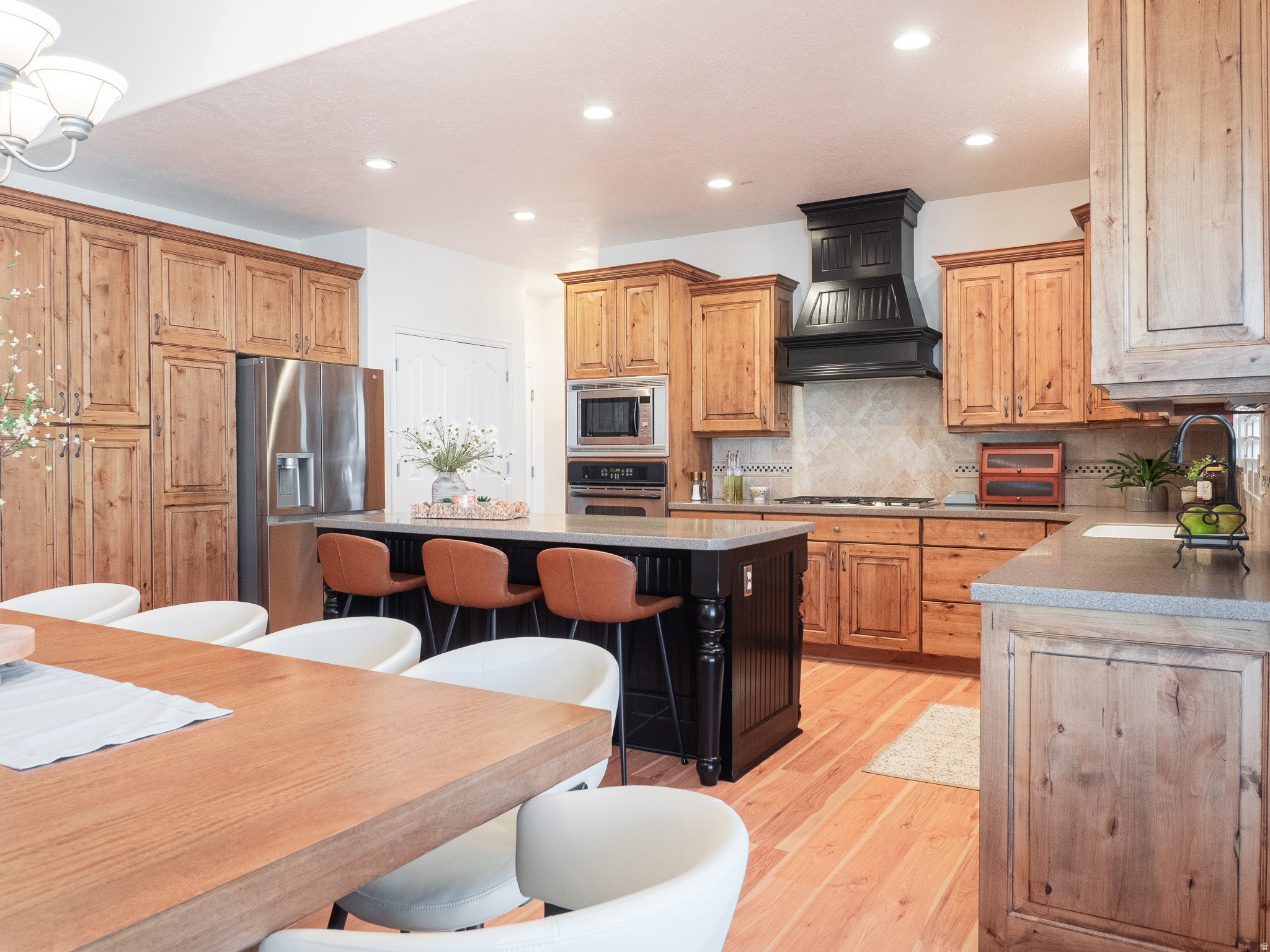 SOUTH MEADOWS - Residential