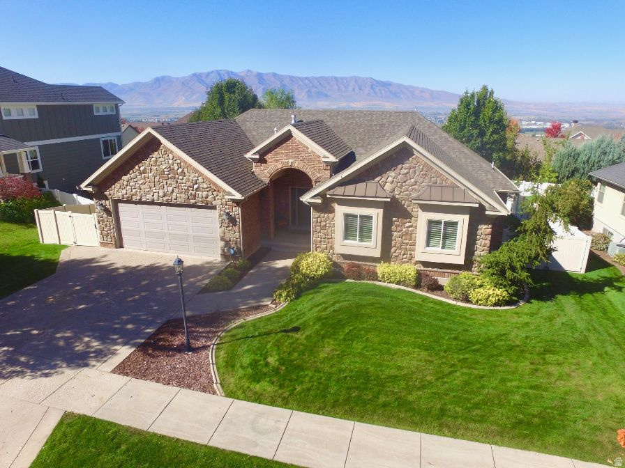 PROVIDENCE HIGHLANDS - Residential