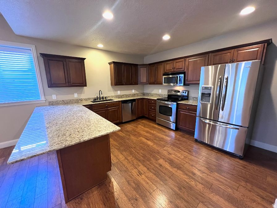 PROVIDENCE HIGHLANDS - Residential