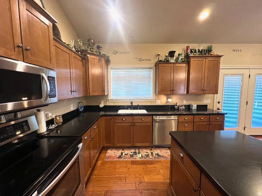 PROVIDENCE HIGHLANDS - Residential