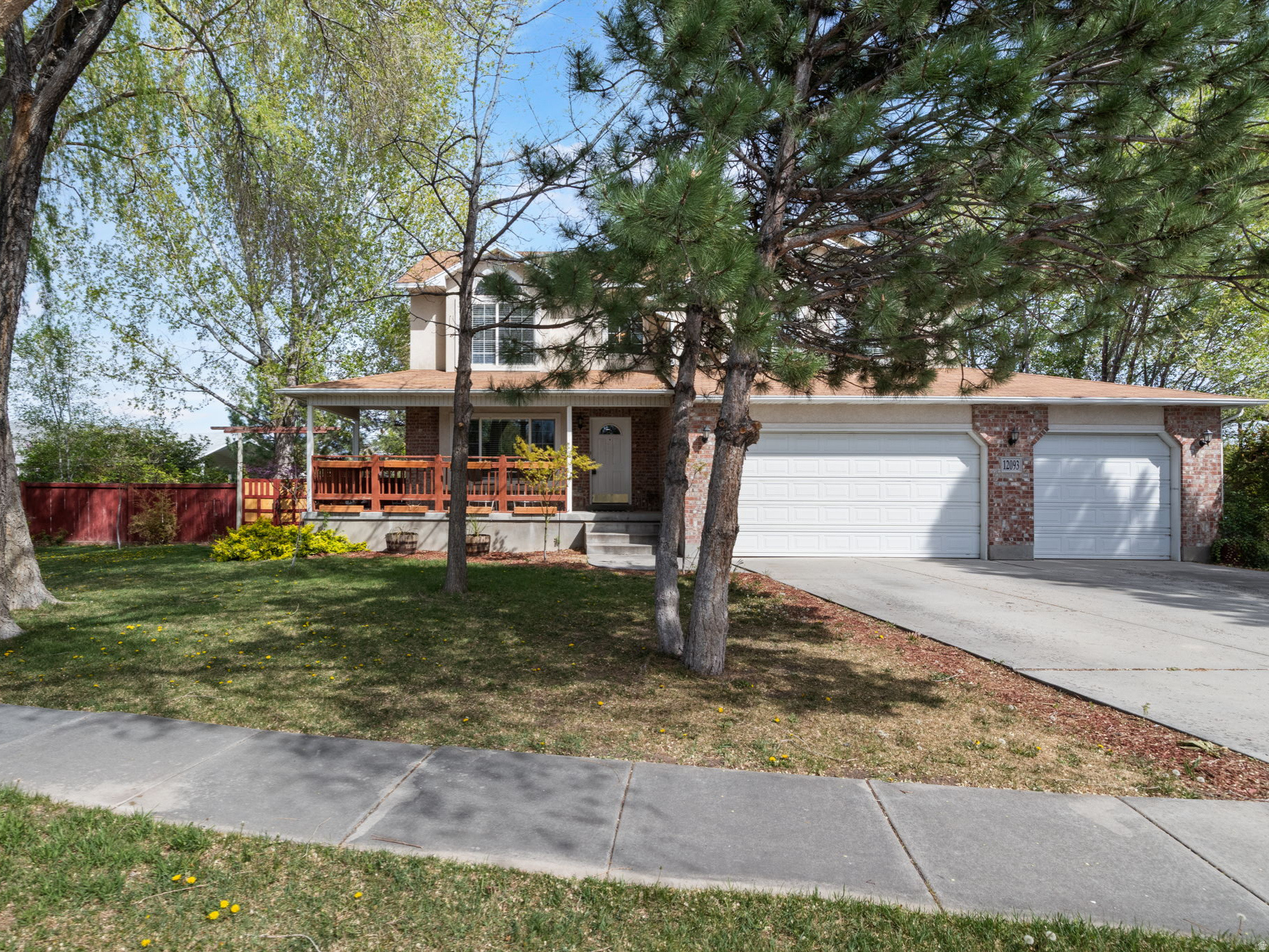 KINGS CROSSING - Residential