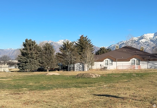 STERLING ESTATES - Land