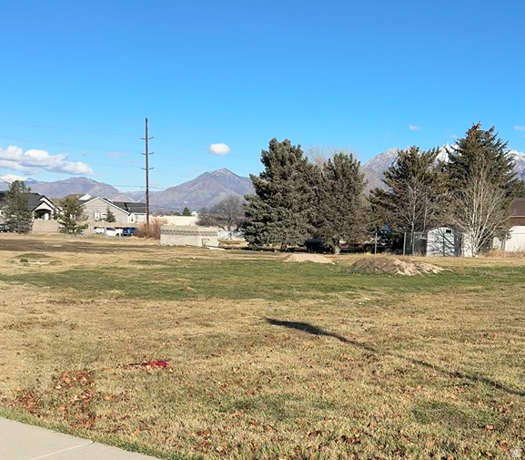 STERLING ESTATES - Land