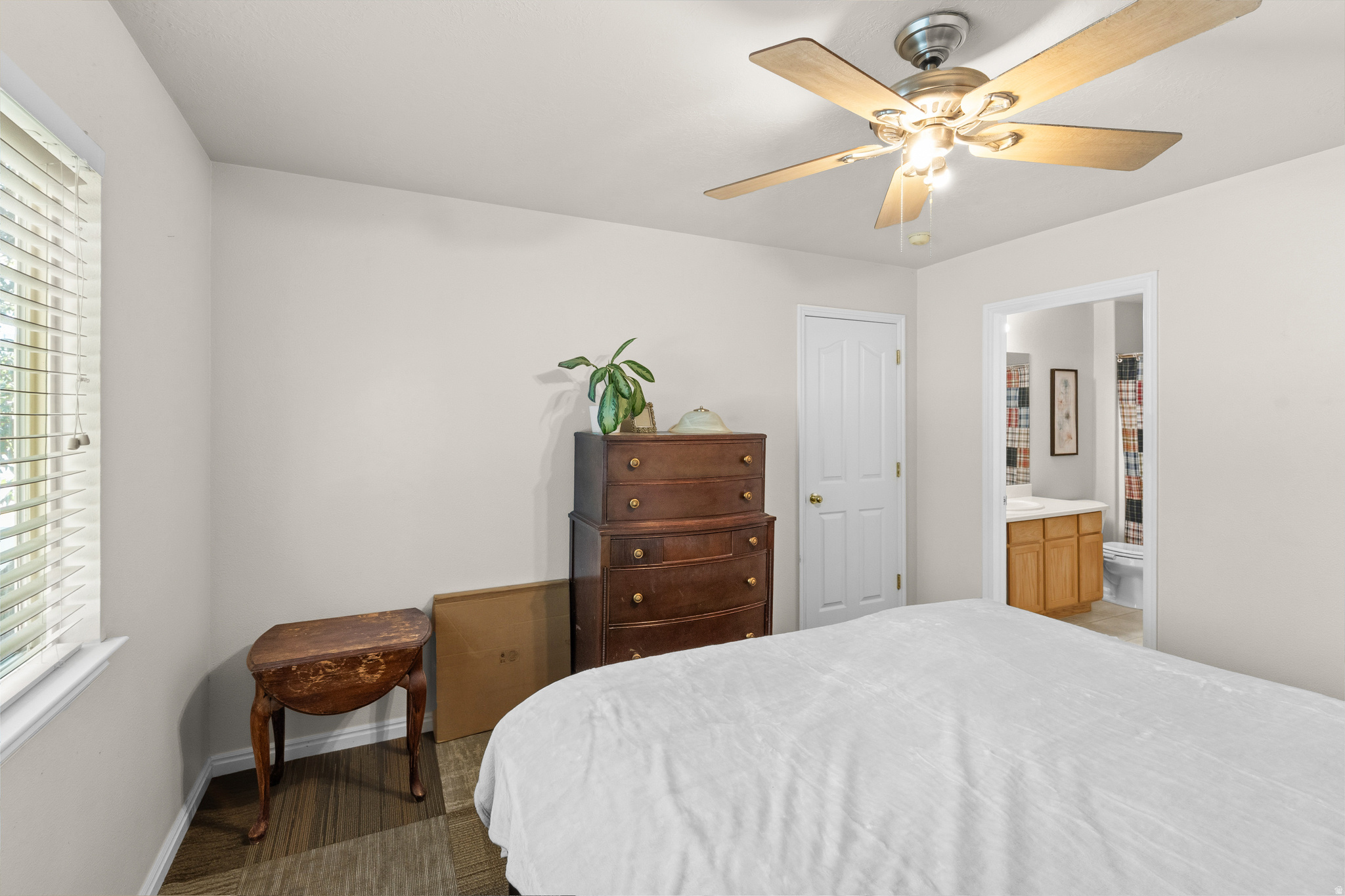 TOWNS AT HUNTER VILLAGE - Residential