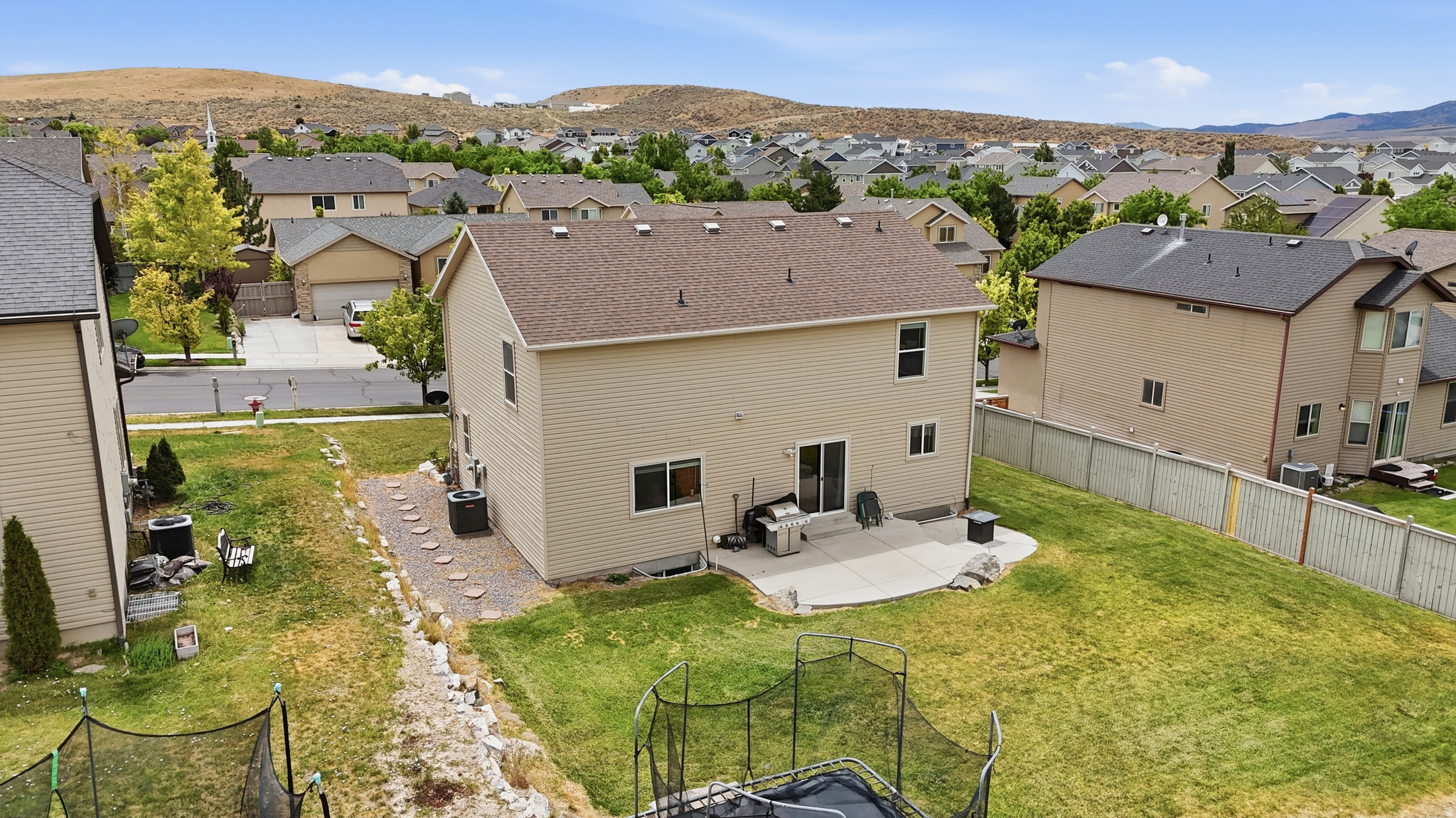 LONE TREE AT CIRCLE FIVE RANCH - Residential