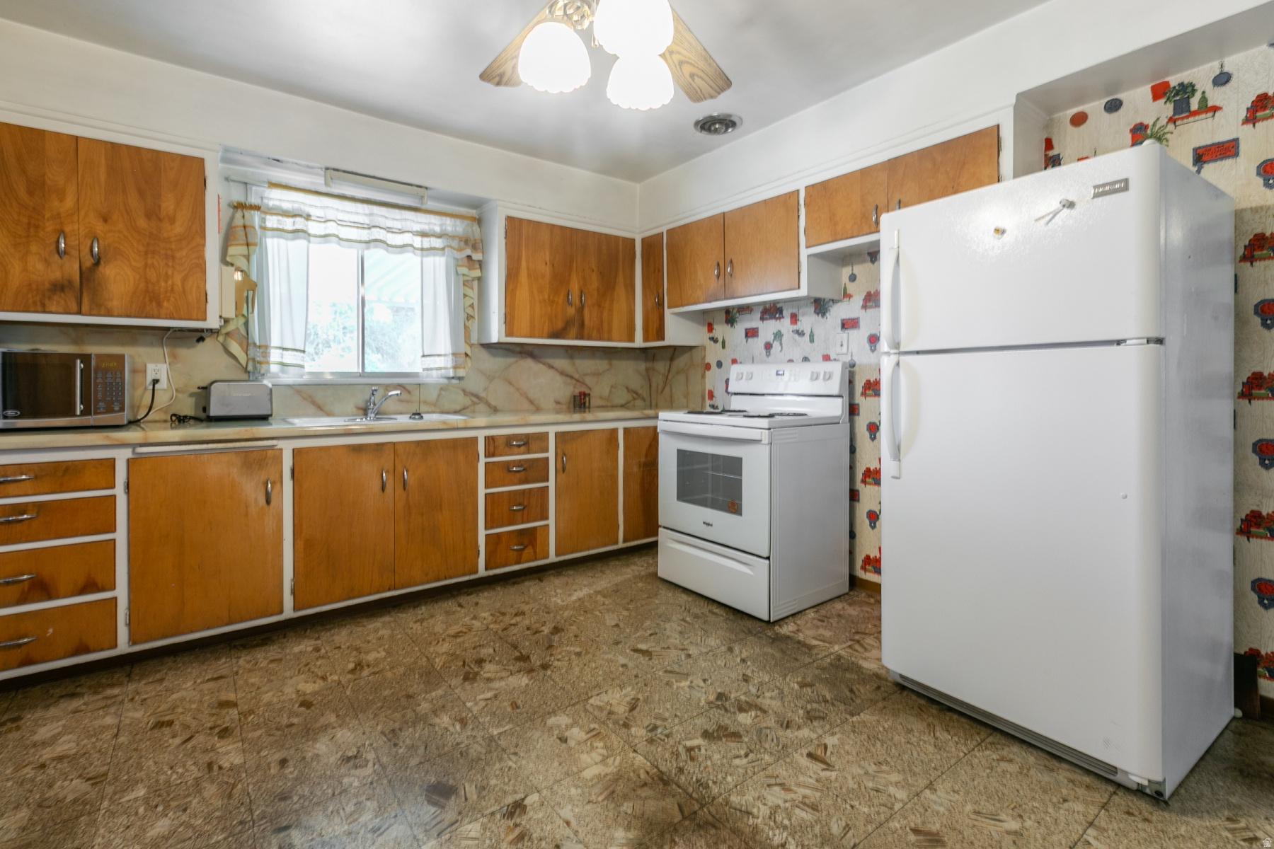 PEPPER HEIGHTS - Residential