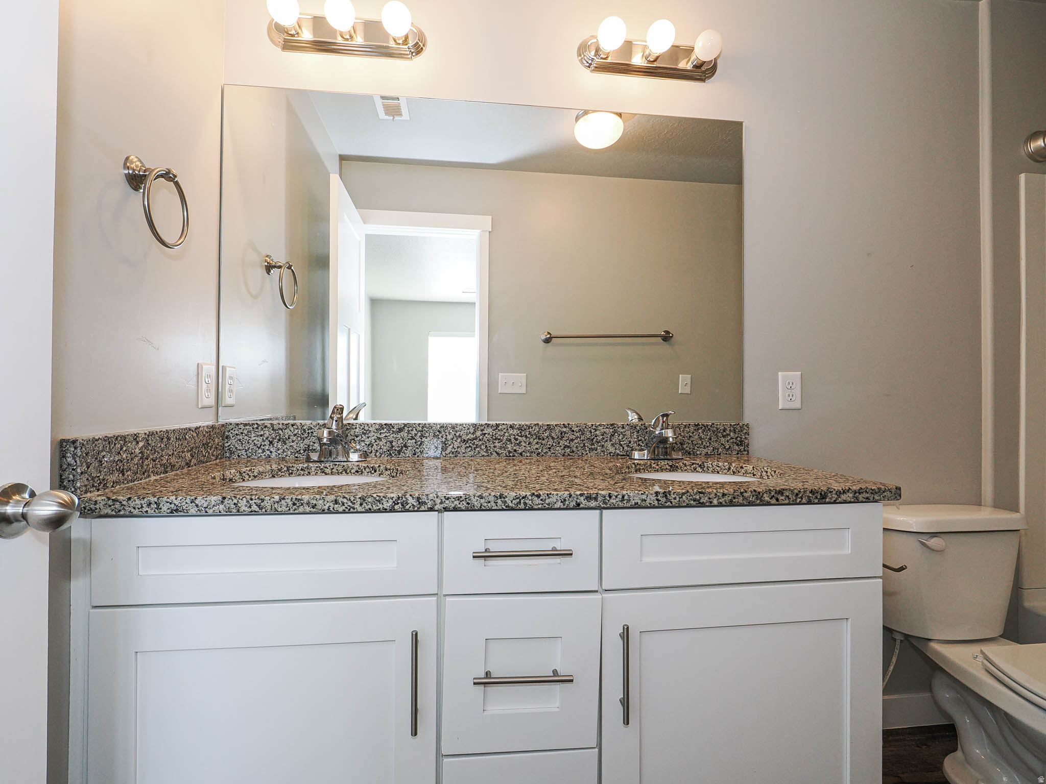 EDGE WATER - Residential