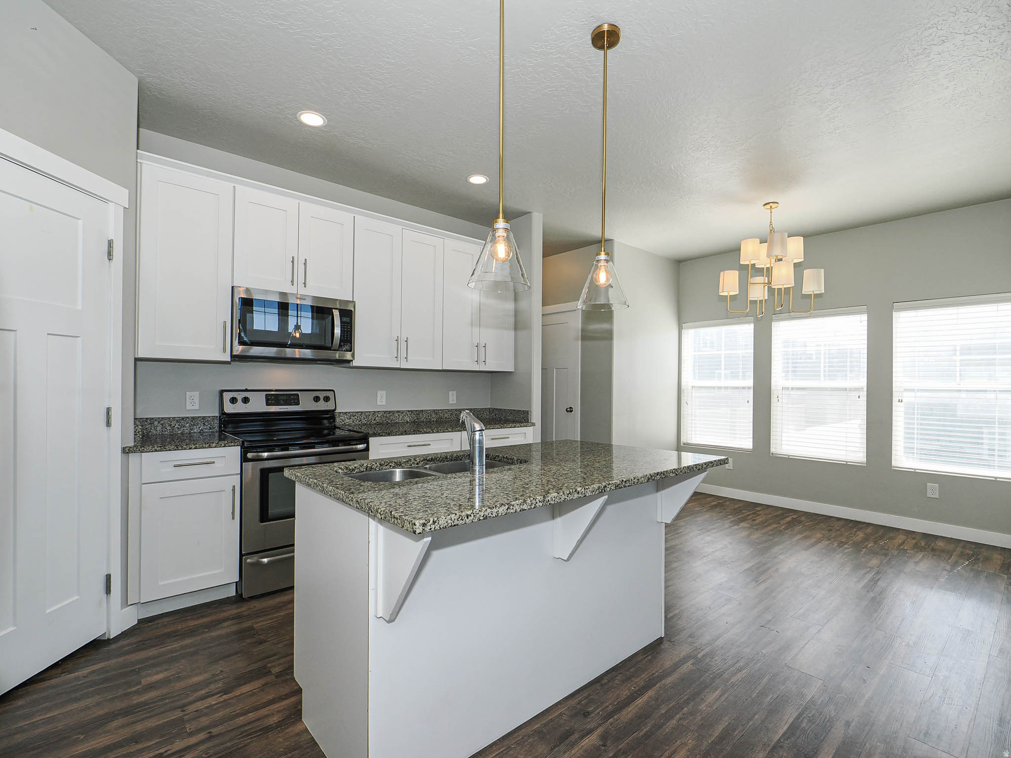 EDGE WATER - Residential
