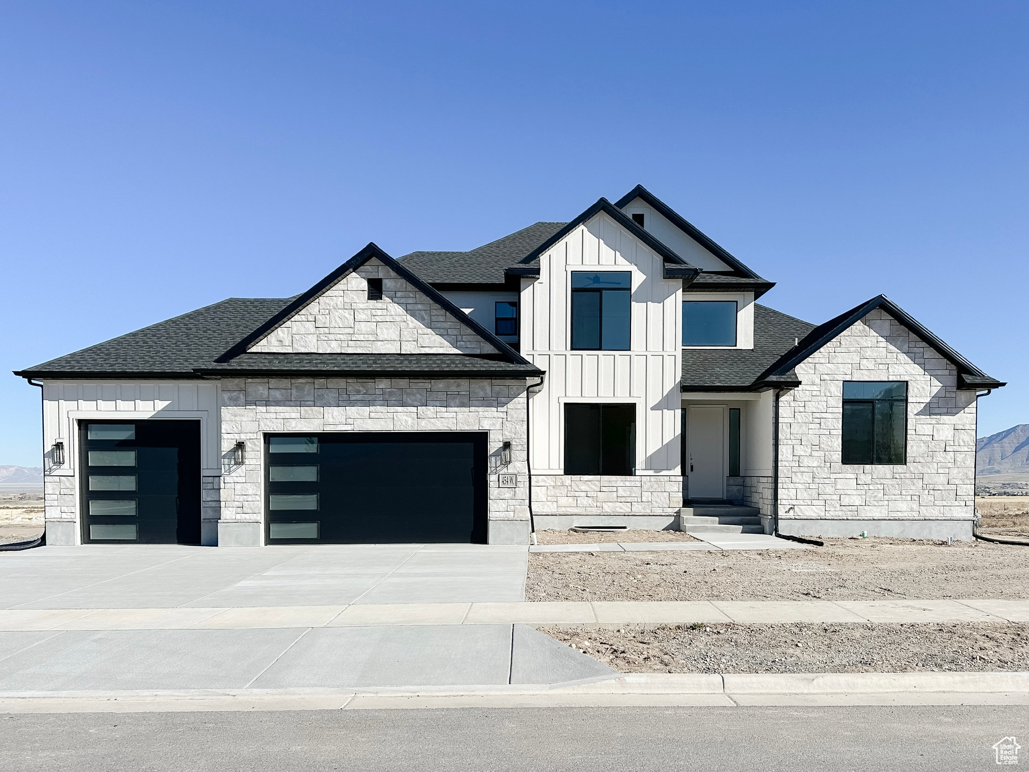 OVERLAKE ESTATES - Residential