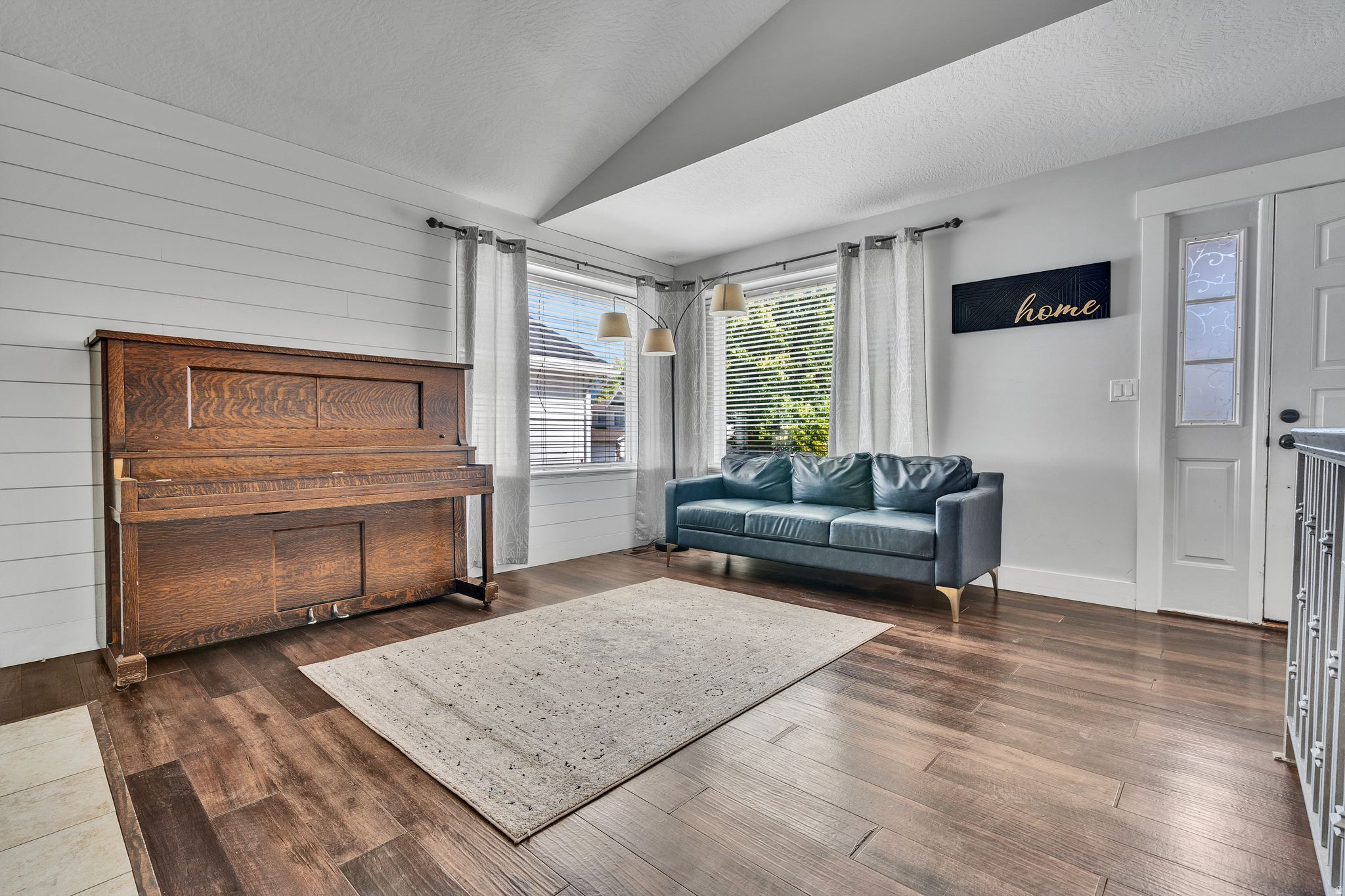 MEADOW GREEN - Residential