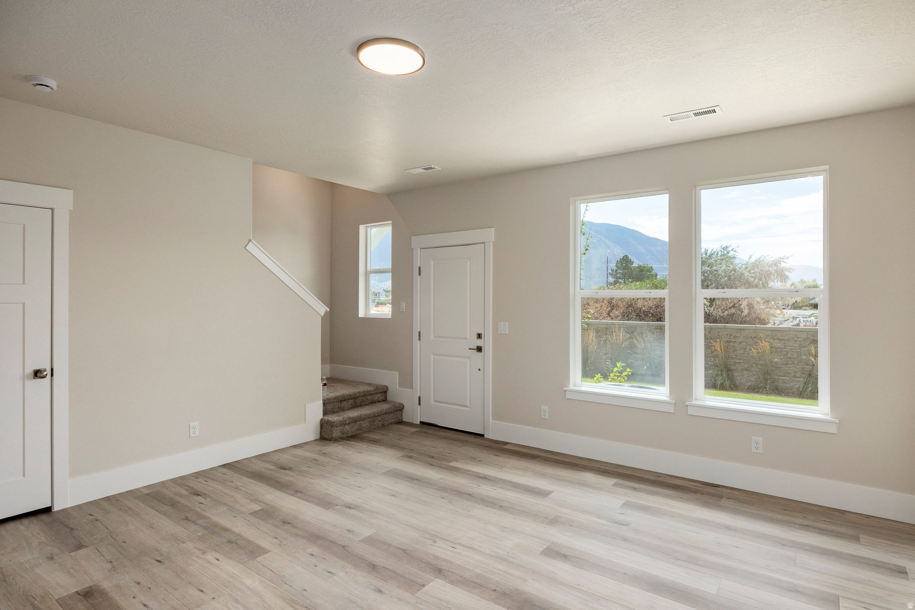 RIDGE - Residential