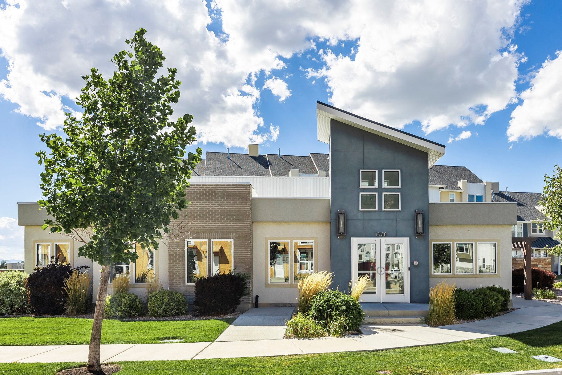 RIDGE - Residential