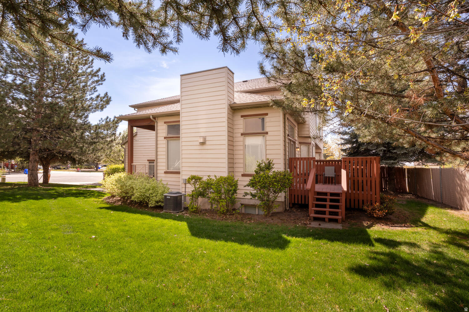 HILLCREST ESTATES - Residential
