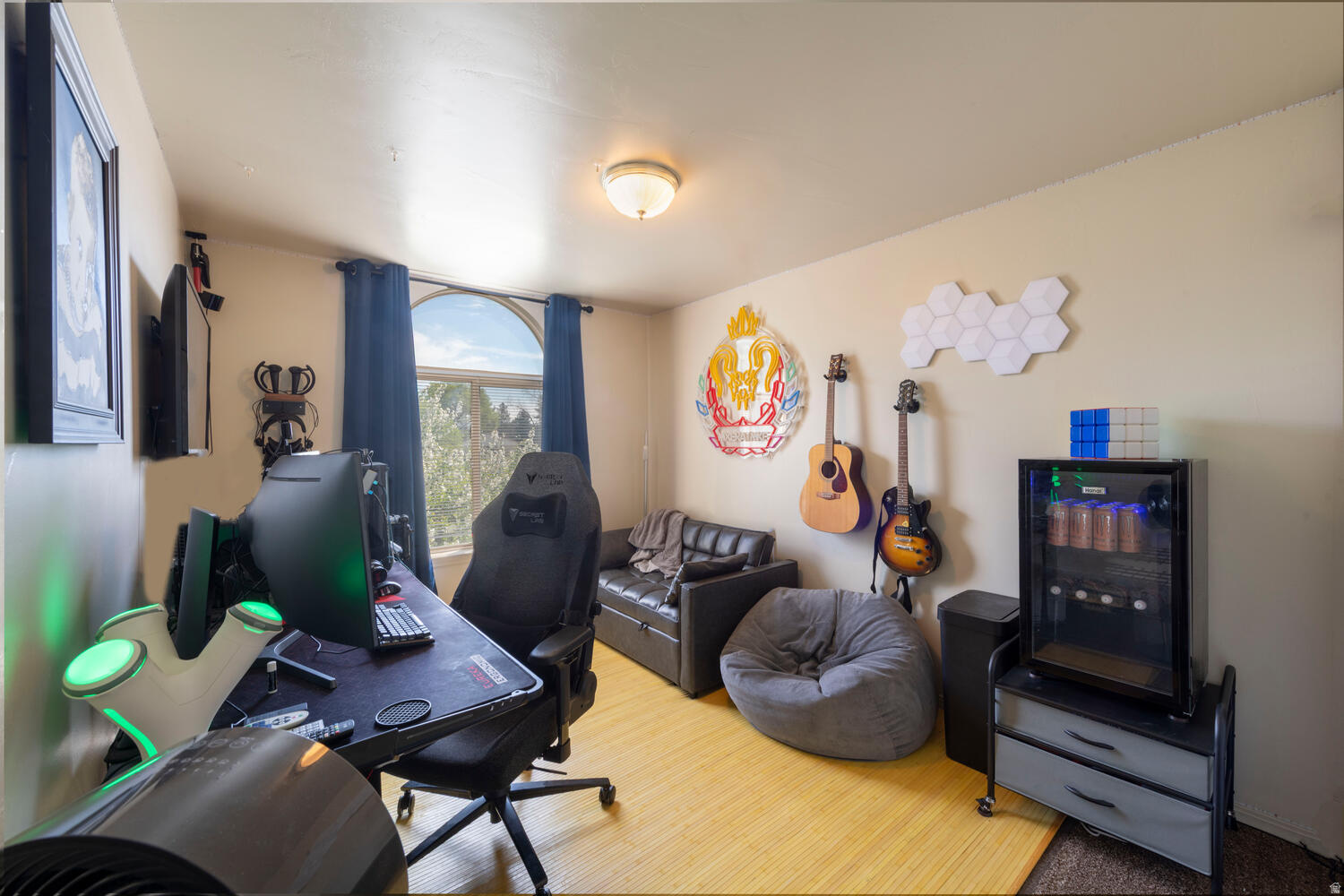 HILLCREST ESTATES - Residential