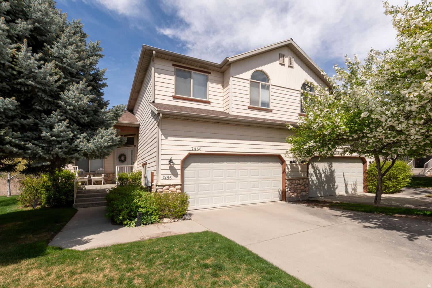 HILLCREST ESTATES - Residential