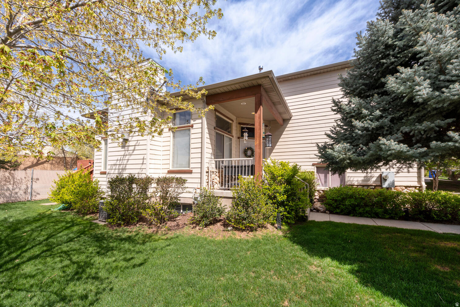 HILLCREST ESTATES - Residential